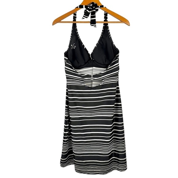 ATHLETA Encinitas Tara Halter Swim Dress - Picture 4 of 11